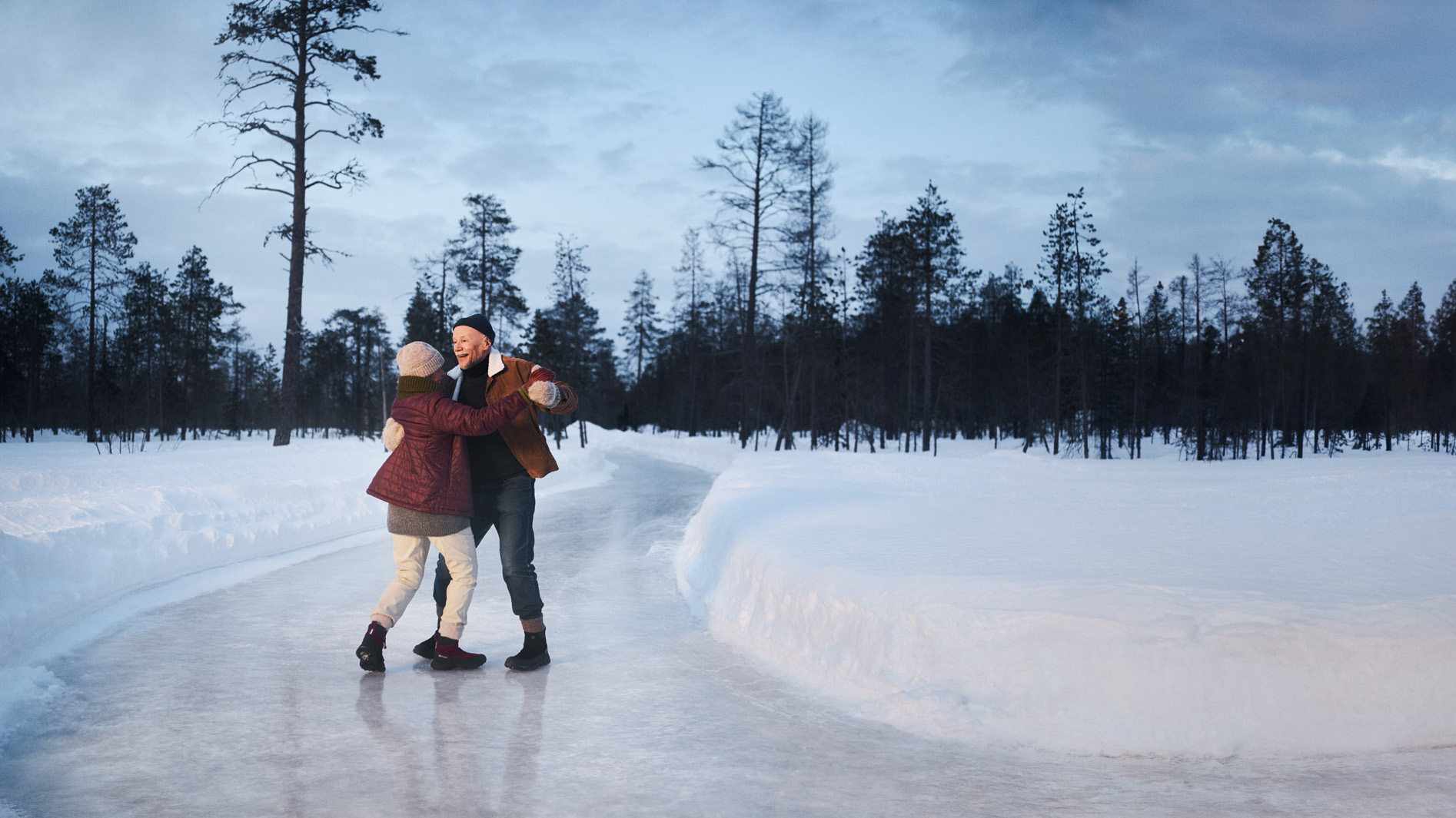 icebug fw24 campaign product photography on rovaniemi